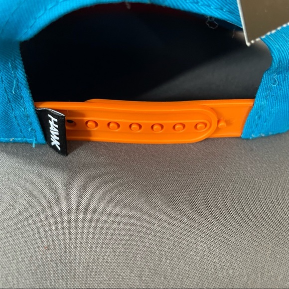 BNWT Tony Hawk Adjustable Fit Hat with Leather Decal Patch - Picture 4 of 7